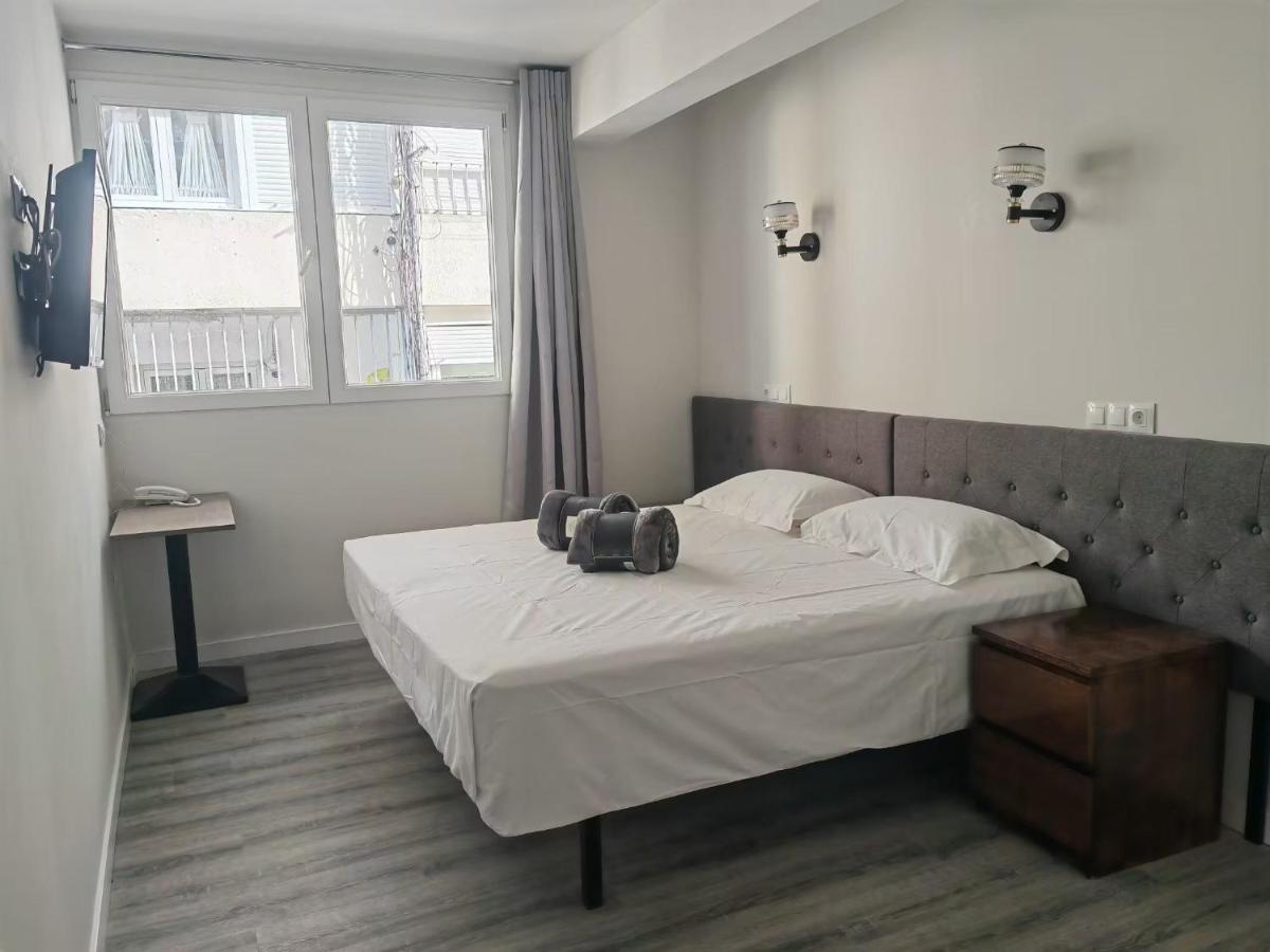 Hostal Golden 21*** Madrid Exterior photo